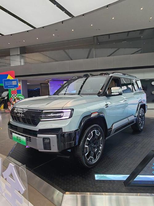 重庆北碚区通联畅企业管理咨询比亚迪方程豹硬派越野的爆款，英菲尼迪35周年与你共成长